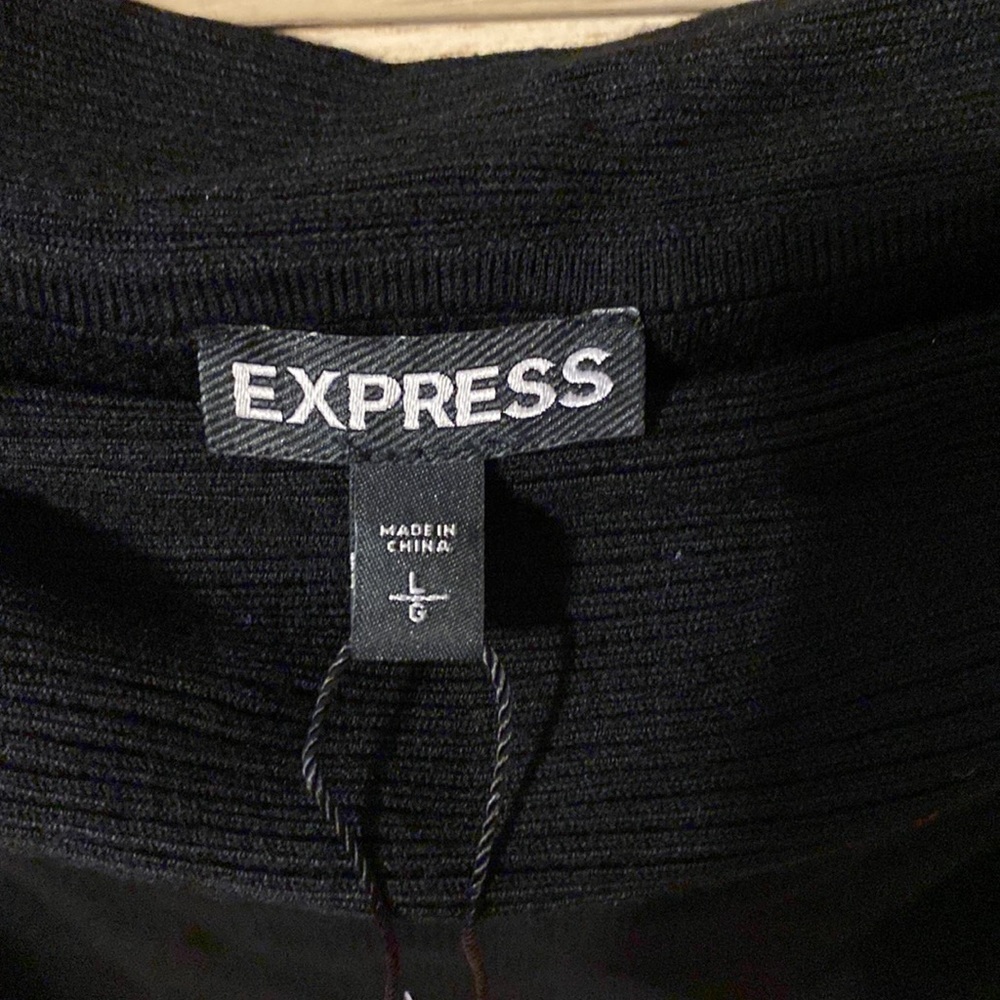 Express Off The Shoulder Top - Picture 5 of 7